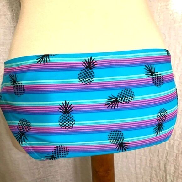 Bongo Blue Pinnaple Print Bikini Size M/L - Picture 7 of 9